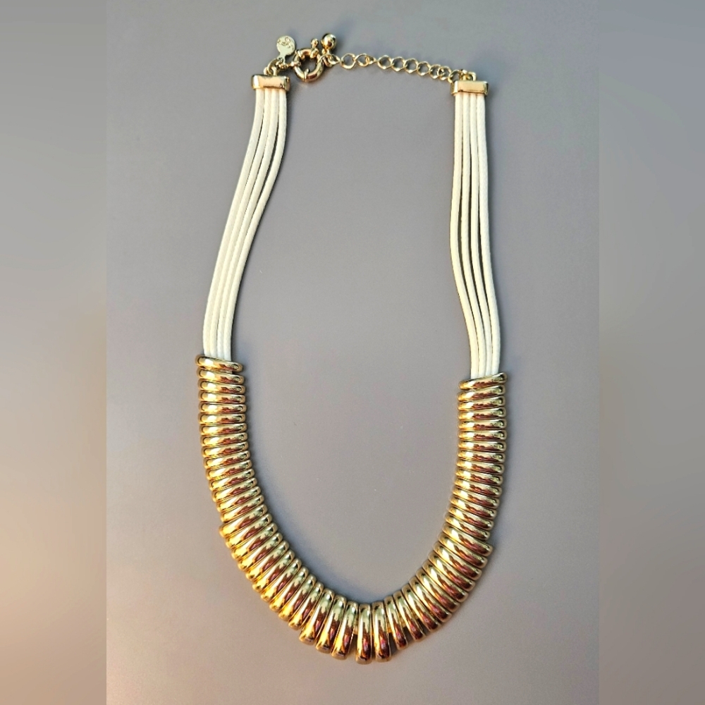 Loft Necklace
